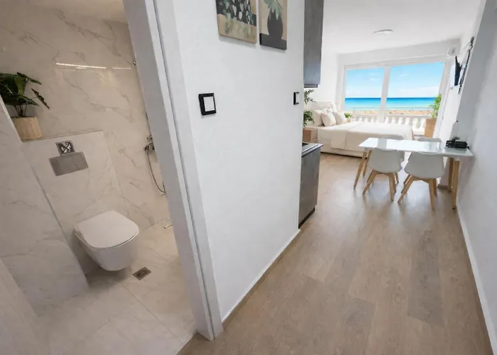 Opal Luxury By The Sea Apartament *