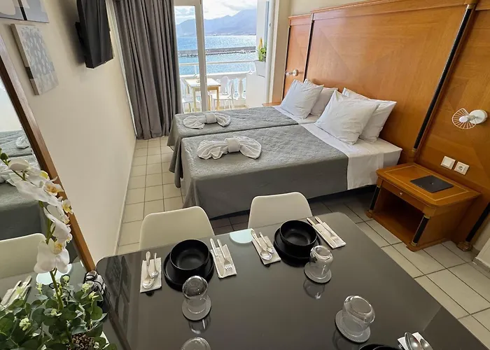 アパート Opal Luxury By The Sea ヘルソニソス