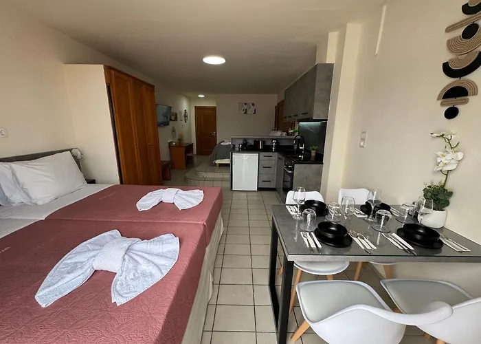 Opal Luxury By The Sea Hersonissos (Crete)