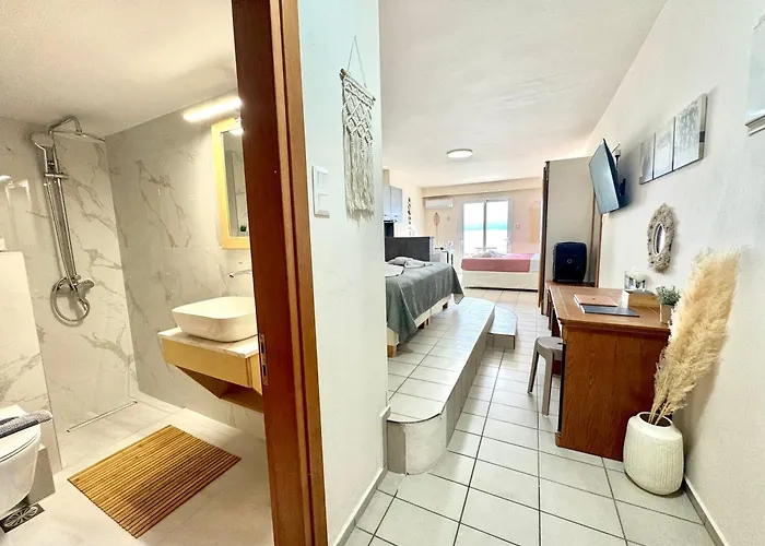 Opal Luxury By The Sea Apartment Hersonissos (Crete)