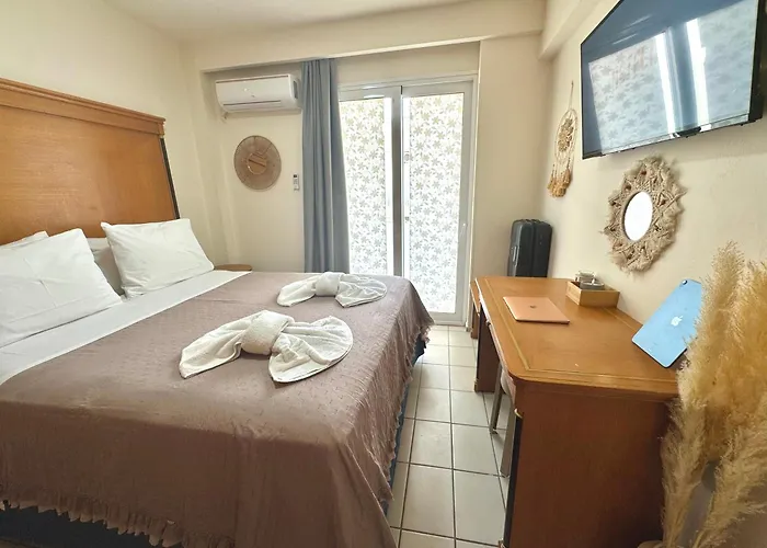 Opal Luxury By The Sea