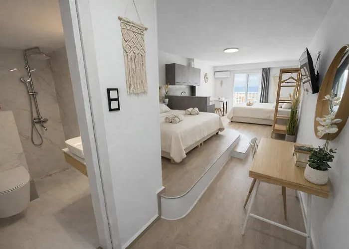 Opal Luxury By The Sea * ヘルソニソス